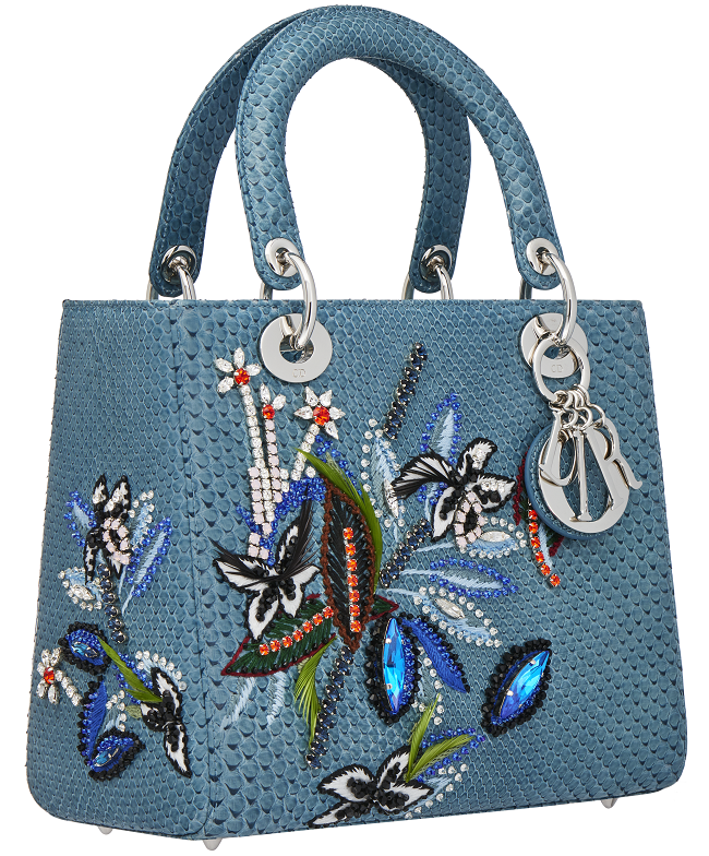 The C'est Dior bag embellished with the Marinière Raffia print - News and  Events - News & Défilés