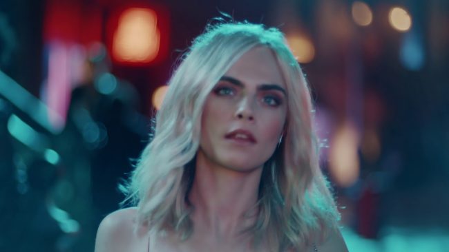 Cara Delevingne per Jimmy Choo Cruise 2018