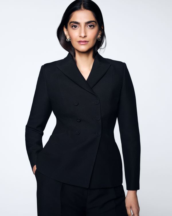 Dior unveils an exceptional new Ambassador: Sonam Kapoor